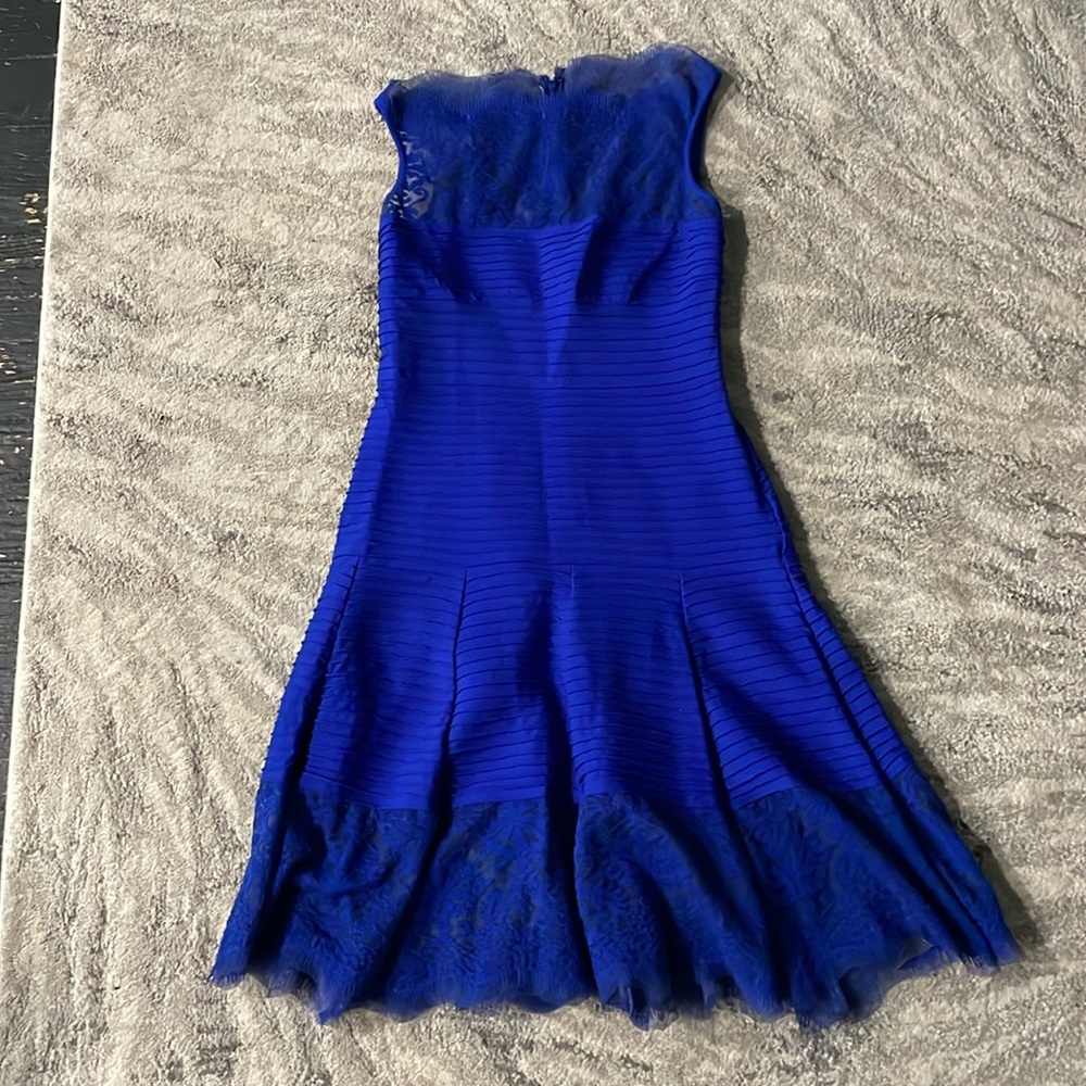 Tadashi Shoji jersey/lace royal blue dress